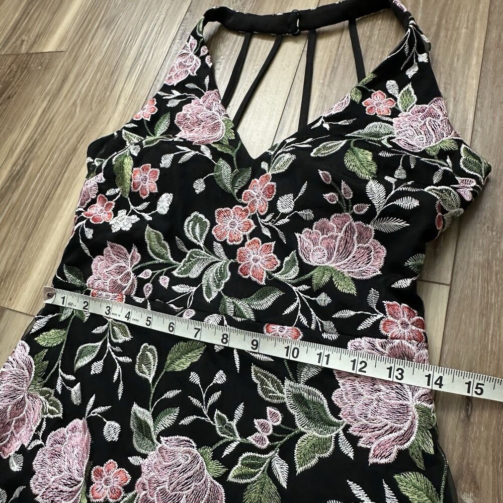 GUESS Women’s Black Floral Embroidered Mesh Sheath Dress | Padded Bust | Size 6 - Picture 10 of 15